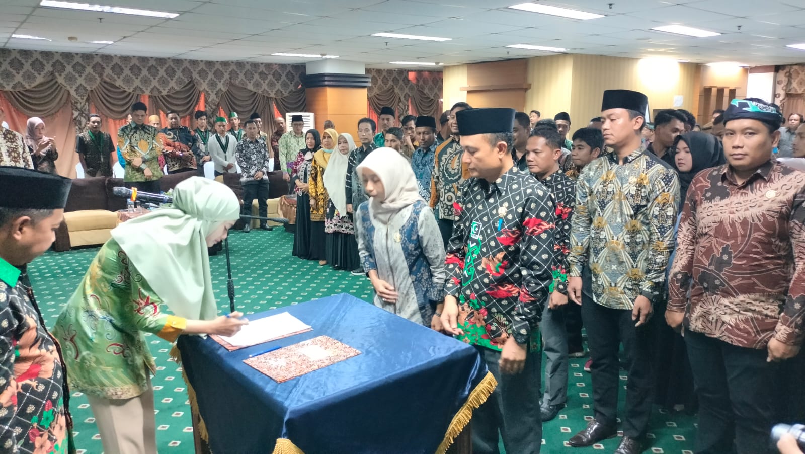 BERITA GAMBAR SIMPATIK